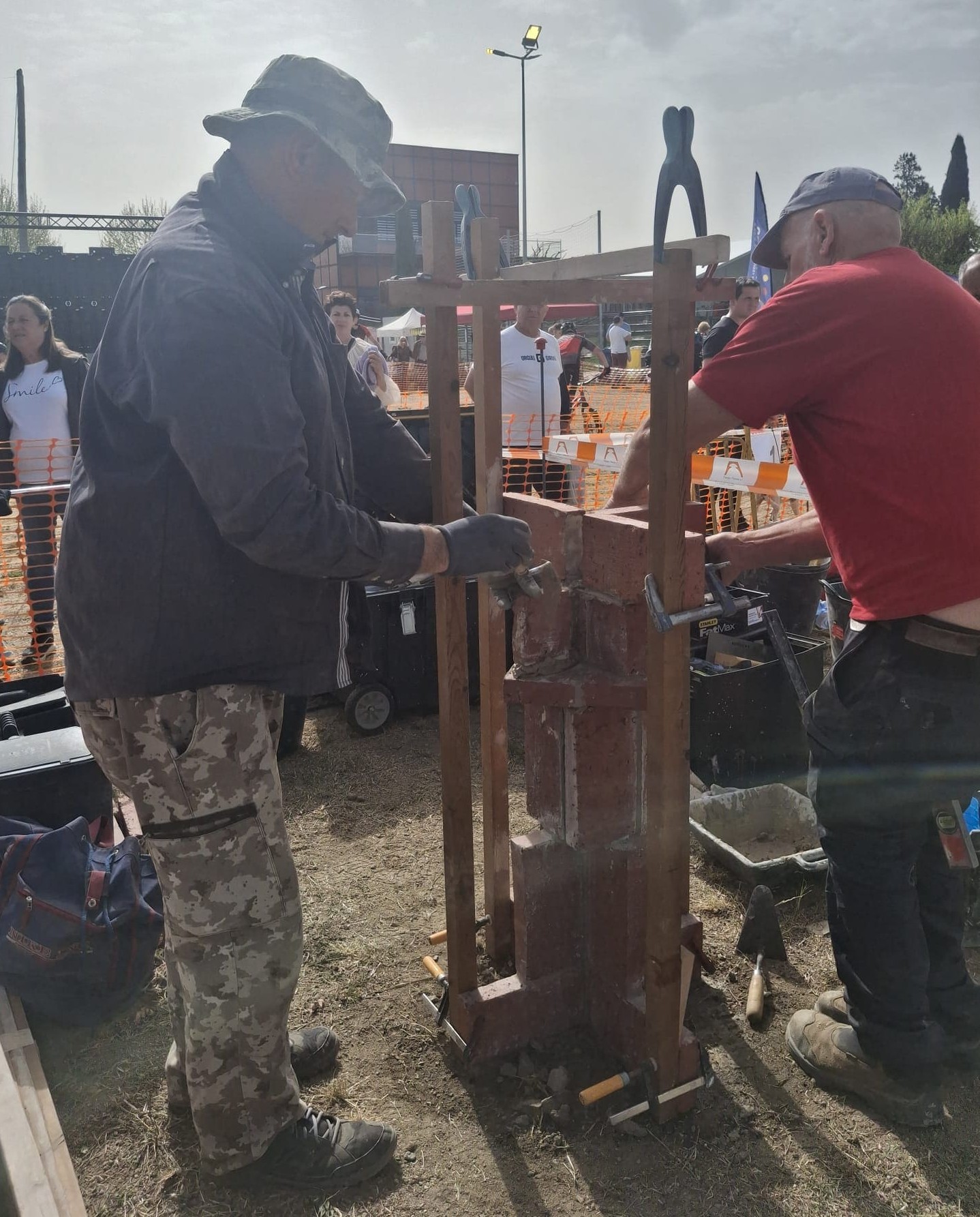 Campllong celebra el 27è Concurs de Paletes en el marc de la 42a Fira Comarcal de Primavera